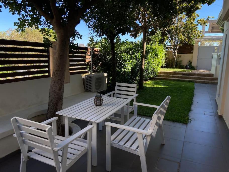 Cozy 2 Room Apartment With Garden Near Athens Air-Port Artemida  Exterior photo
