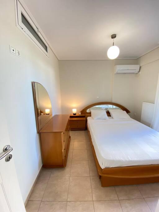 Cozy 2 Room Apartment With Garden Near Athens Air-Port Artemida  Exterior photo