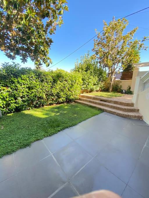 Cozy 2 Room Apartment With Garden Near Athens Air-Port Artemida  Exterior photo