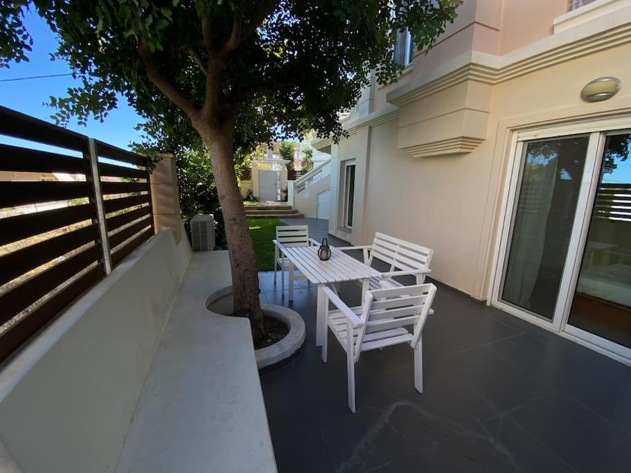 Cozy 2 Room Apartment With Garden Near Athens Air-Port Artemida  Exterior photo